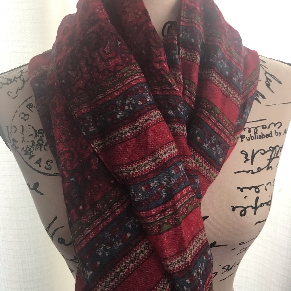 Infinity Scarf.